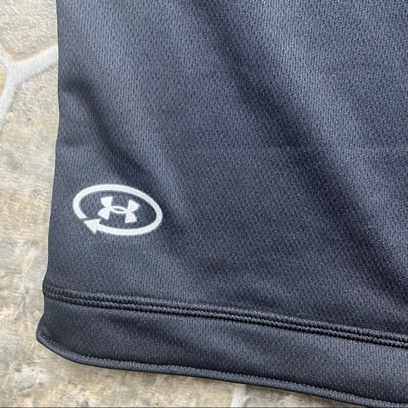 Under Armour Green HeatGear Semi-Fitted Capris - Picture 4 of 11